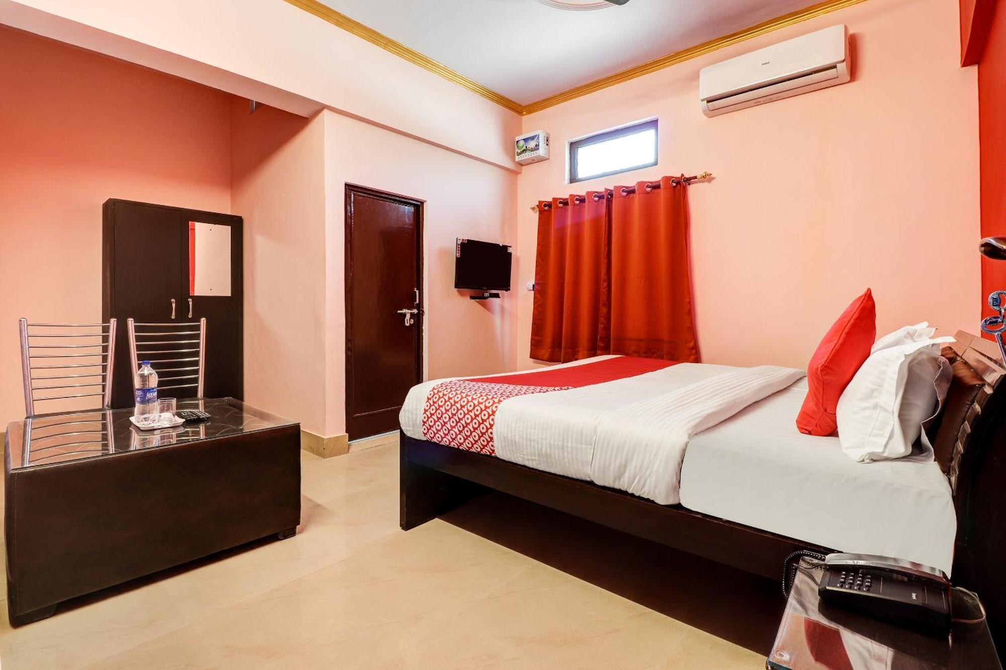 Hotel O Star City Hotel Ayodhya Exterior foto